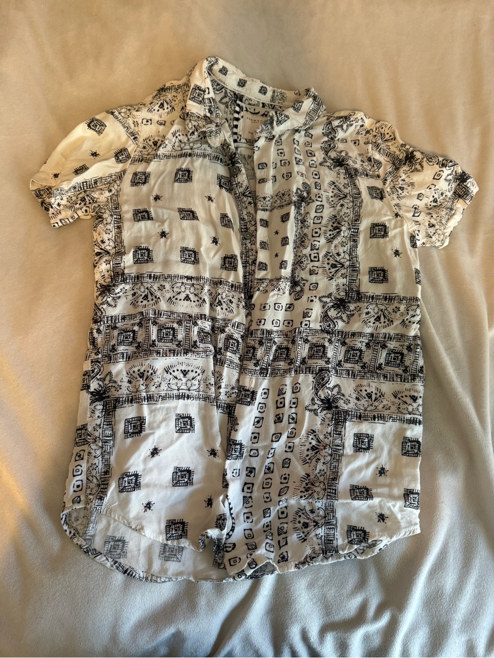 Denim & Flower Black and White Printed Button-Up